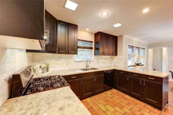 358 Tealwood Drive  Houston 77024 Harris - Image 15