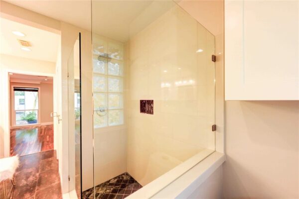 358 Tealwood Drive  Houston 77024 Harris - Image 34