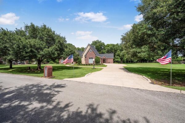 3610 Pembrooke Drive  Richmond 77406 Fort Bend - Image 3