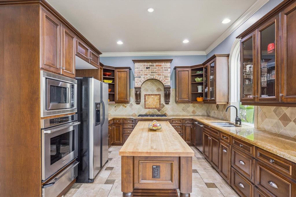 37 Hackberry Lane  Houston 77027 Harris - Image 11