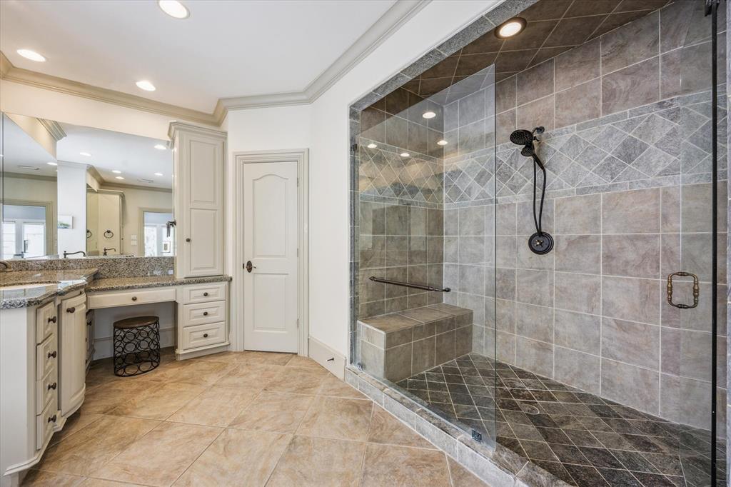 37 Hackberry Lane  Houston 77027 Harris - Image 16