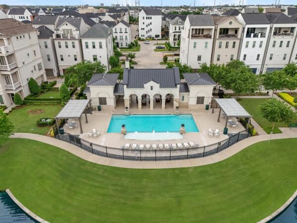 3709 Somerset Commons Lane  Houston 77055 Harris - Image 31