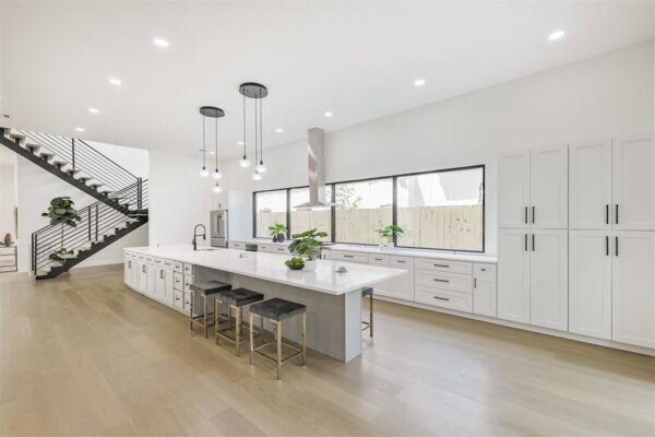 3720 Ella Boulevard  Houston 77018 Harris - Image 11