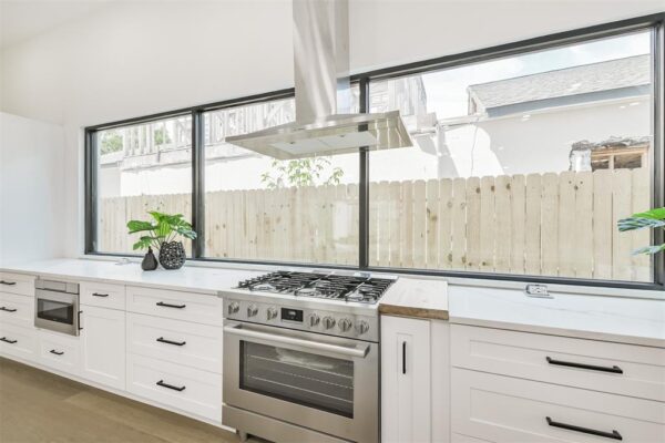 3720 Ella Boulevard  Houston 77018 Harris - Image 12