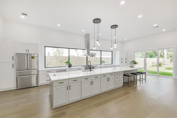3720 Ella Boulevard  Houston 77018 Harris - Image 13