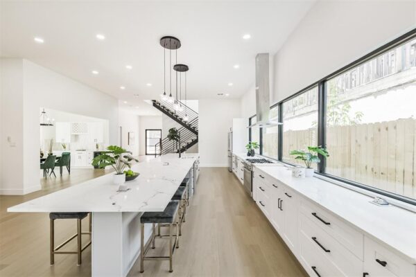 3720 Ella Boulevard  Houston 77018 Harris - Image 15