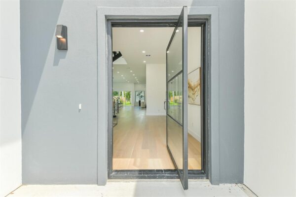 3720 Ella Boulevard  Houston 77018 Harris - Image 5