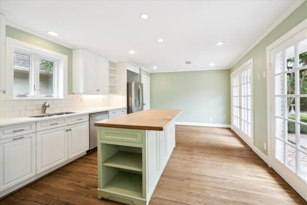 3838 Meadow Lake Lane  Houston 77027 Harris - Image 11