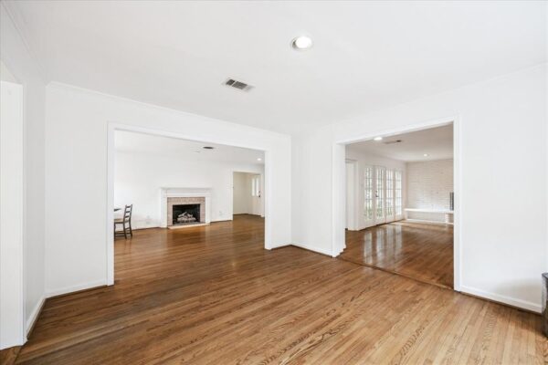 3838 Meadow Lake Lane  Houston 77027 Harris - Image 14