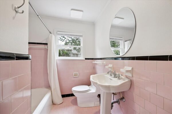 3838 Meadow Lake Lane  Houston 77027 Harris - Image 21