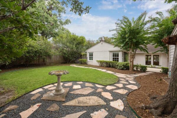 3838 Meadow Lake Lane  Houston 77027 Harris - Image 23