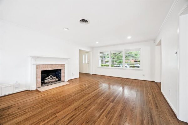 3838 Meadow Lake Lane  Houston 77027 Harris - Image 7