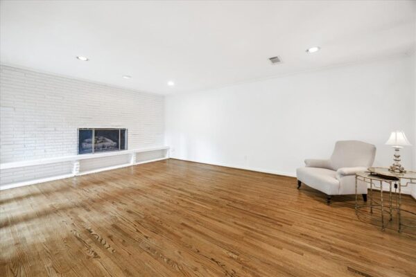 3838 Meadow Lake Lane  Houston 77027 Harris - Image 9