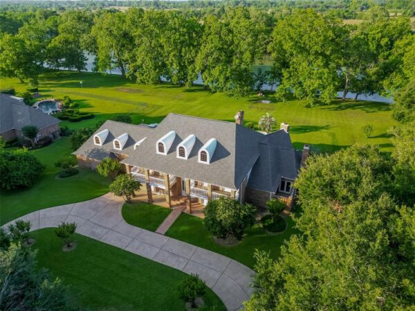 4010 Brynmawr Drive  Richmond 77406 Fort Bend - Image 2