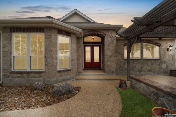 1069 Fawn River Drive  Spring Branch 78070 Comal