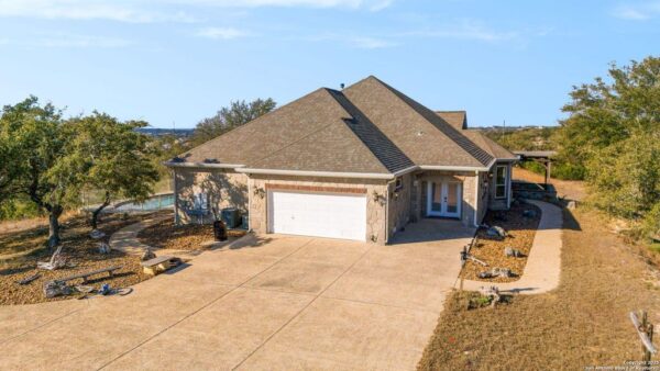 1069 Fawn River Drive  Spring Branch 78070 Comal - Image 12