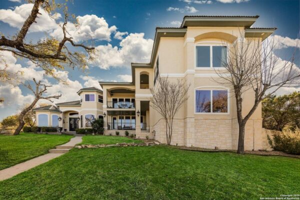 112 Los Colinas  Spring Branch 78070 Comal