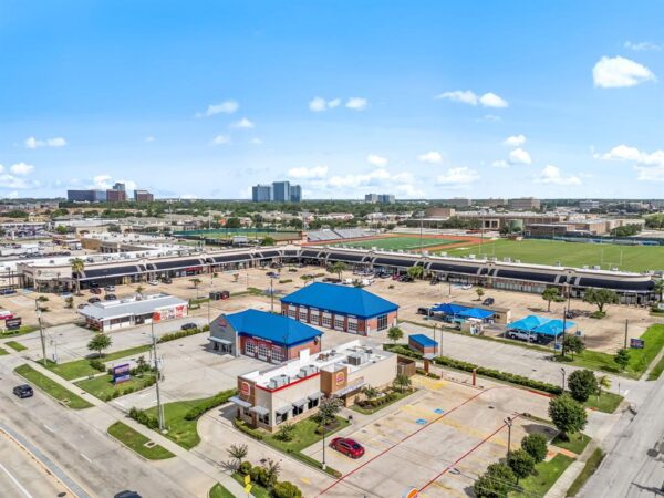417 Rancho Bauer Drive  Houston 77079 Harris - Image 17