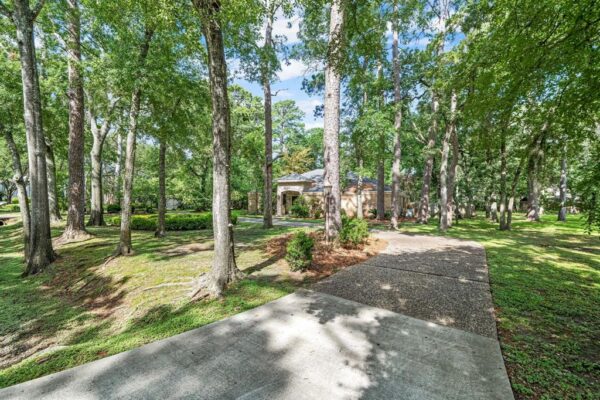 417 Rancho Bauer Drive  Houston 77079 Harris - Image 2