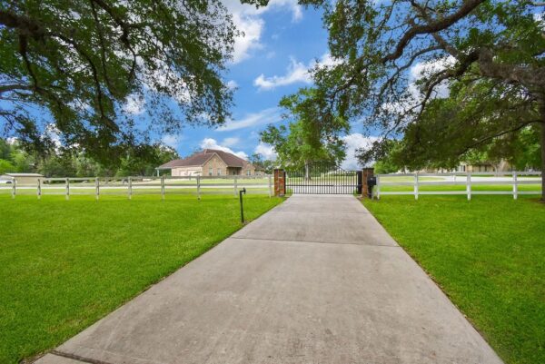 2918 La Rama  Richmond 77469 Fort Bend - Image 4