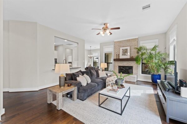 418 Isolde Drive  Houston 77024 Harris - Image 3