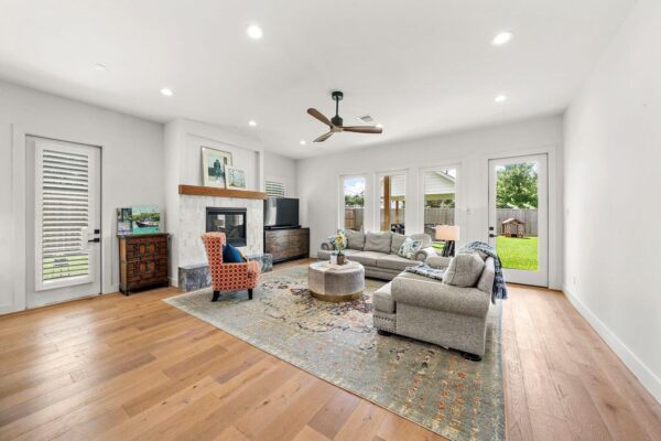 1003 Wakefield Drive  Houston 77018 Harris - Image 5
