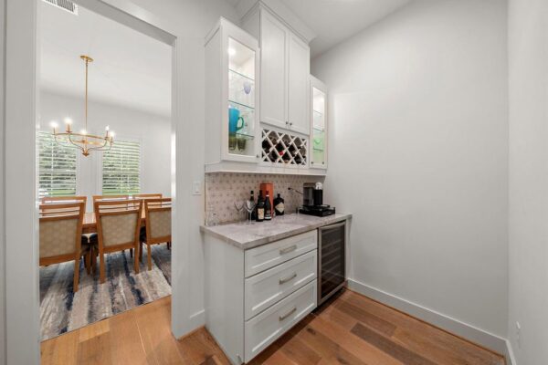 1003 Wakefield Drive  Houston 77018 Harris - Image 11