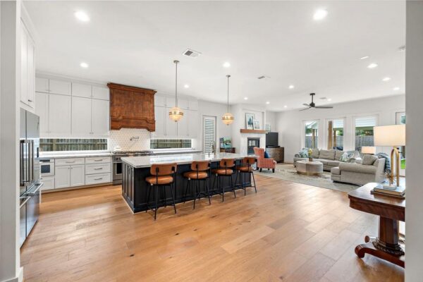 1003 Wakefield Drive  Houston 77018 Harris - Image 16