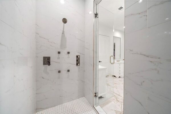 1003 Wakefield Drive  Houston 77018 Harris - Image 21