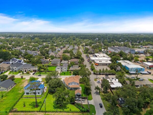 1003 Wakefield Drive  Houston 77018 Harris - Image 39