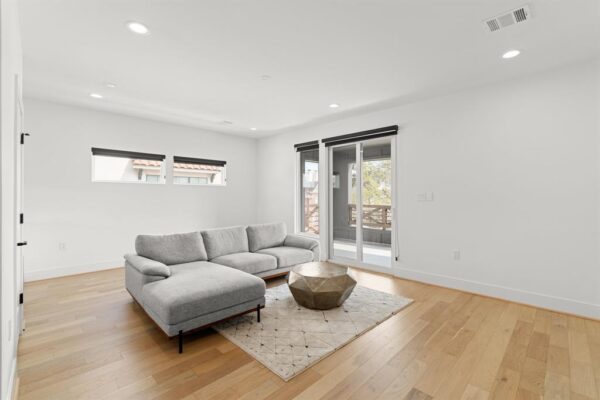 4226 Gibson Street  Houston 77007 Harris - Image 26