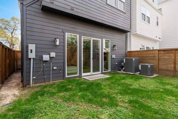 4226 Gibson Street  Houston 77007 Harris - Image 32
