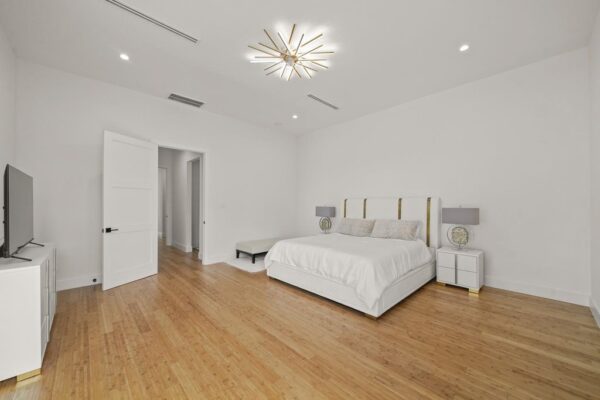 9909-larston-street-houston-77055-harris - Image 2