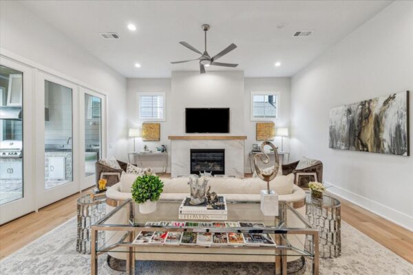 714 E 21st Street  Houston 77008 Harris - Image 11