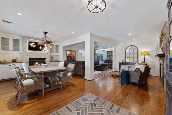1506 Longacre Drive  Houston 77055 Harris - Image 6