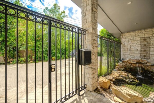 6 Gessner Road  Houston 77024 Harris - Image 3