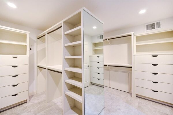 6 Gessner Road  Houston 77024 Harris - Image 27