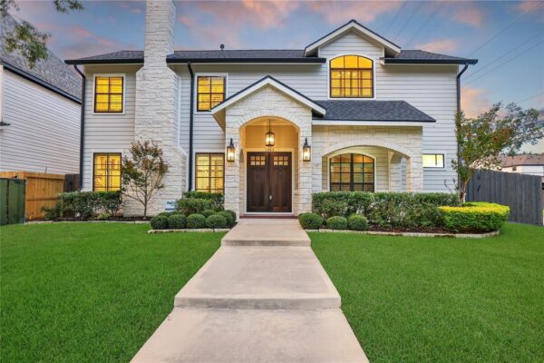 1353 Chantilly Lane  Houston 77018 Harris