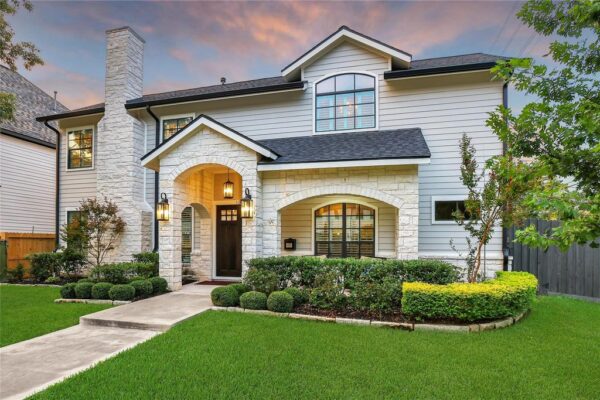 1353 Chantilly Lane  Houston 77018 Harris - Image 2