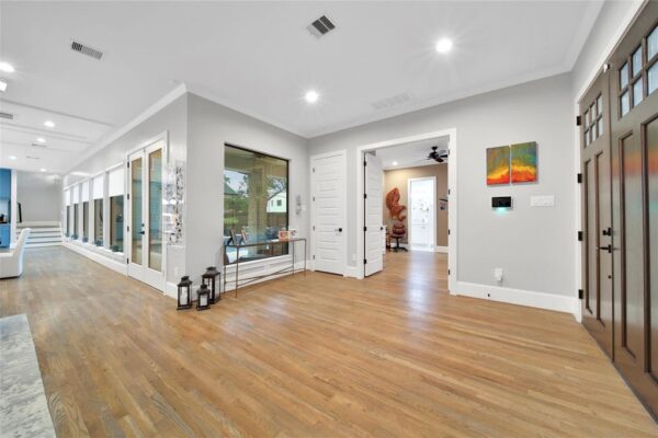 1353 Chantilly Lane  Houston 77018 Harris - Image 4