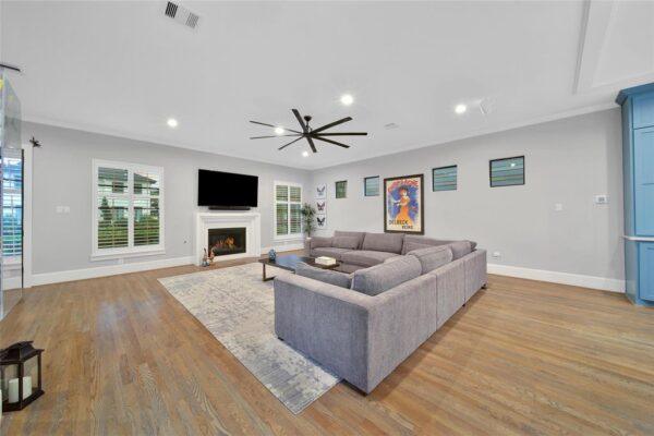 1353 Chantilly Lane  Houston 77018 Harris - Image 7