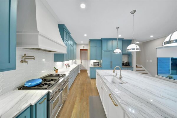 1353 Chantilly Lane  Houston 77018 Harris - Image 12