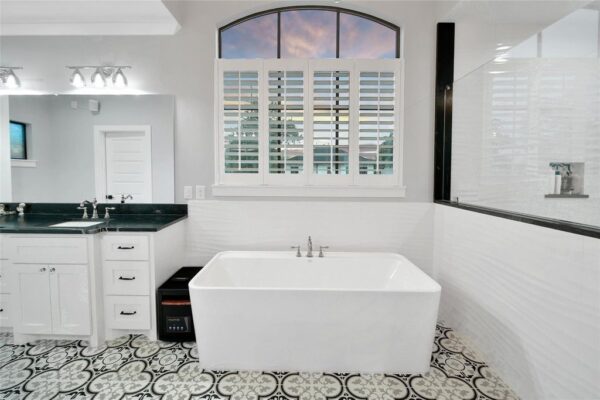 1353 Chantilly Lane  Houston 77018 Harris - Image 27