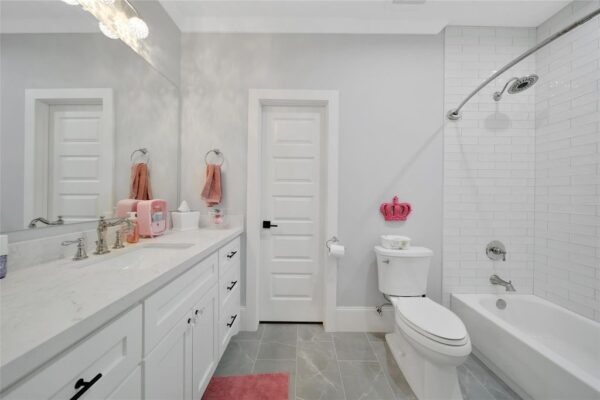 1353 Chantilly Lane  Houston 77018 Harris - Image 34
