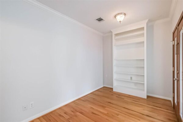 4400 Cynthia Street  Bellaire 77401 Harris - Image 14