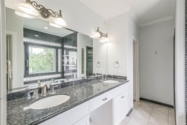 4400 Cynthia Street  Bellaire 77401 Harris - Image 15