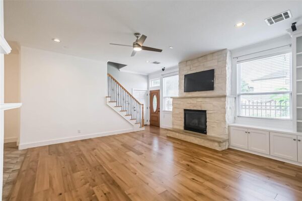 4400 Cynthia Street  Bellaire 77401 Harris - Image 3