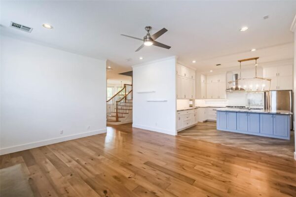 4400 Cynthia Street  Bellaire 77401 Harris - Image 4