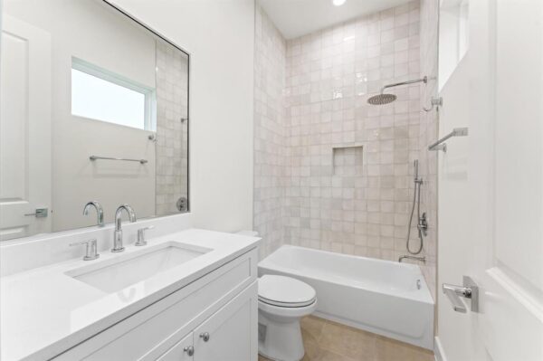 4403 Feagan  Houston 77007 Harris - Image 33