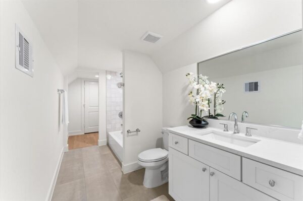 4403 Feagan  Houston 77007 Harris - Image 36